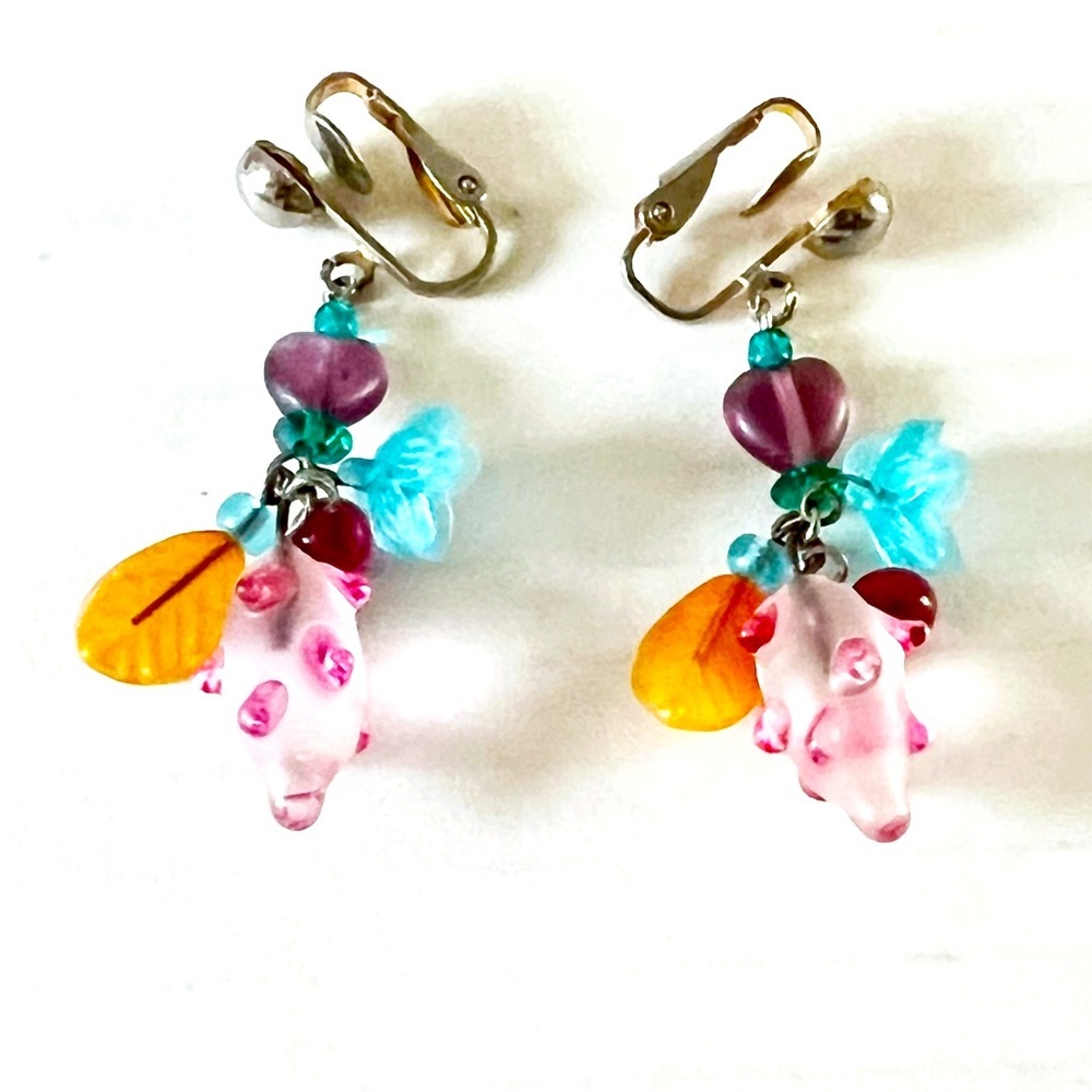 Lucy Isaacs Vintage Flower Glass Bead clip on Earrings
